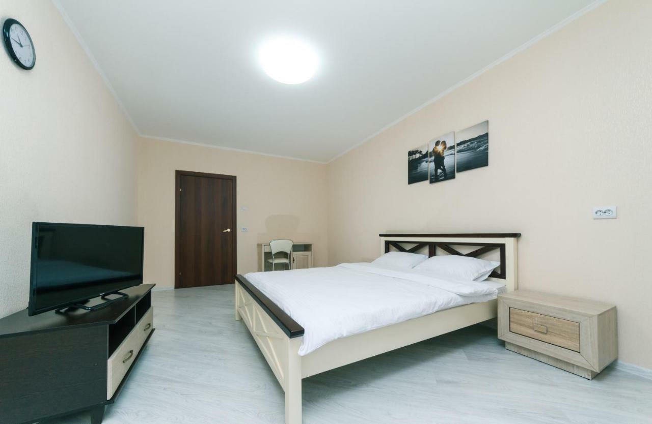 Видовая Квартира Yaroslavichi-2 Vyshhorod Exterior photo